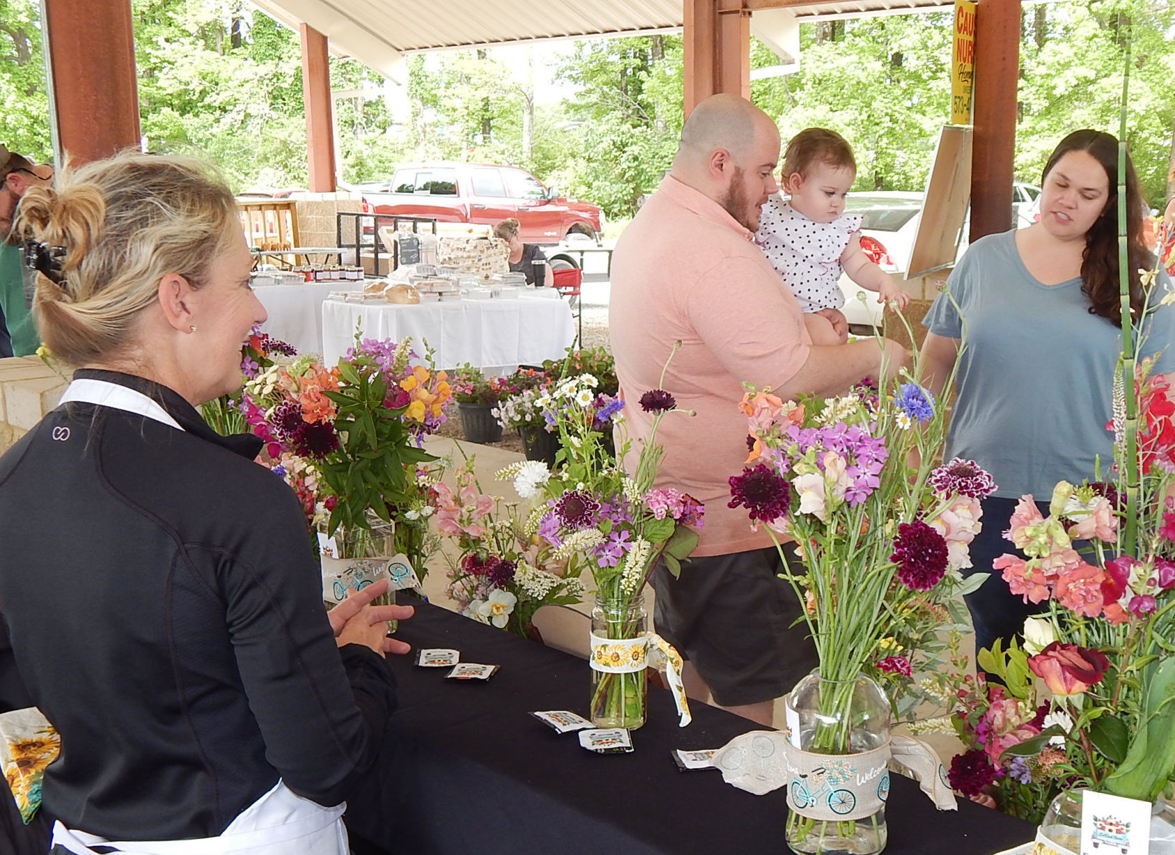 Farmers Market features flowers